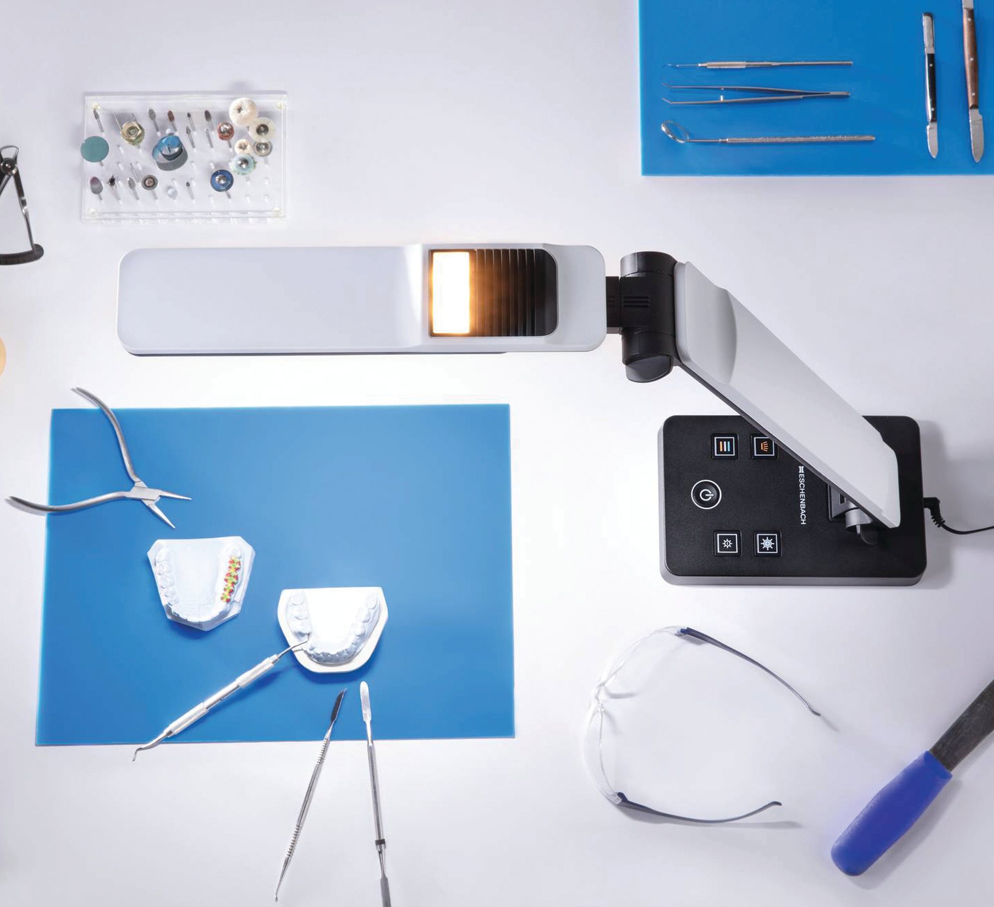 Eschenbach elumentis LED Task Lamp